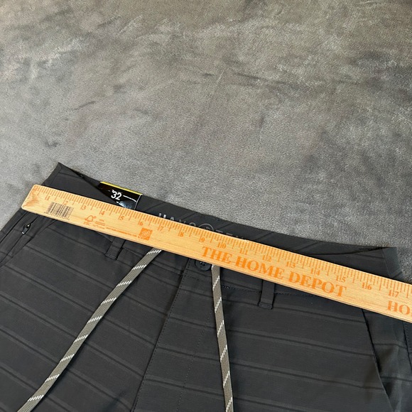 Hang Ten Hybrid Shorts Mens 32" Casual Athletic Gray Black Striped NWT - Picture 7 of 12